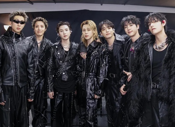 9 ответов ПОЧЕМУ BTS ТАК ПОПУЛЯРНЫ? Перевод статьи о БТС на официальном сайте академии Грэмми.